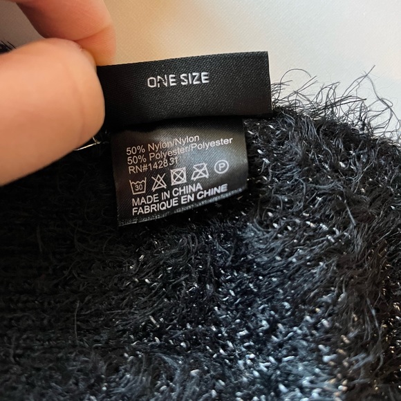 Star Beanie! - Picture 4 of 5